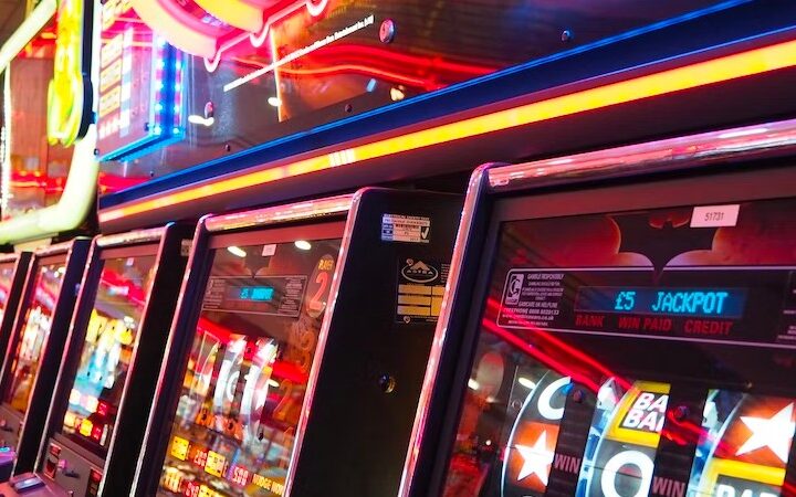 Slots: el entretenimiento más popular de los casinos físicos y online